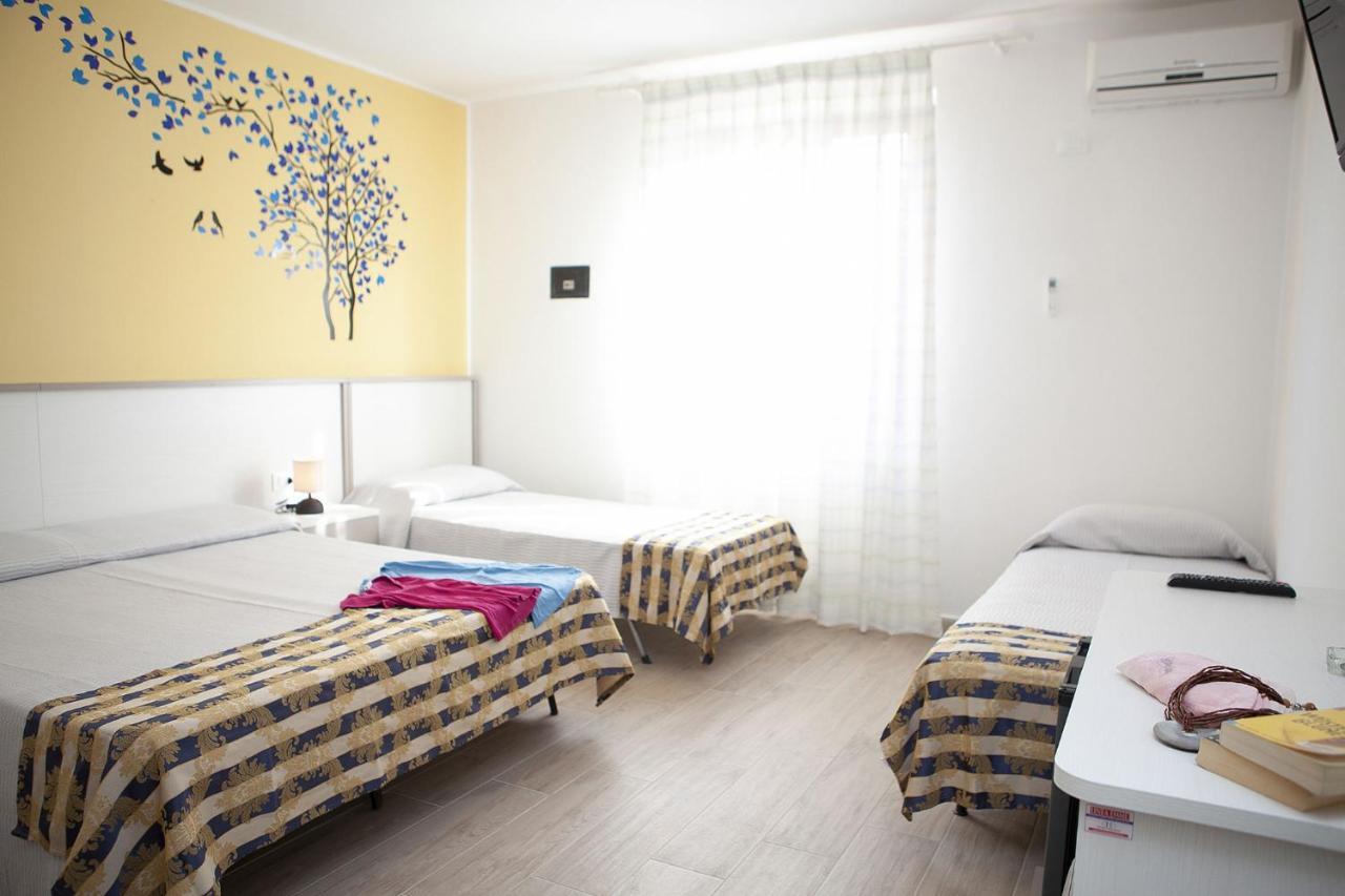 Hotel Thomas 坎普码港 外观 照片